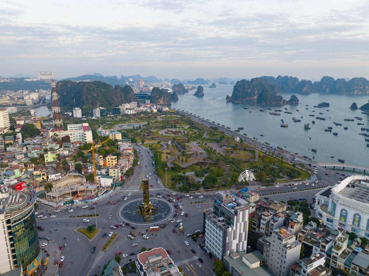 Diamond Luxury Hotel ฮาลอง ภายนอก รูปภาพ